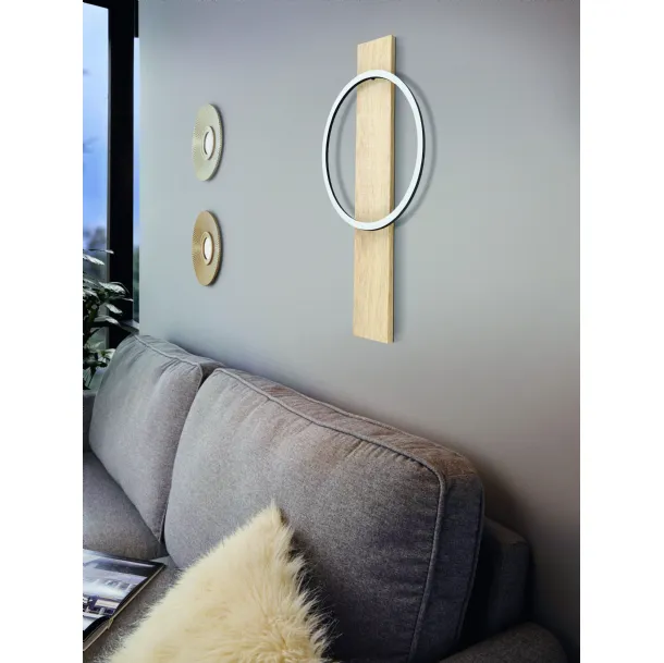 Lampada da parete in legno e policarbonato Boyal di Eglo