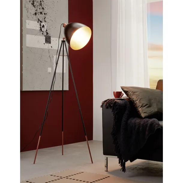 Lampada da terra in metallo colore nero e rame Chester di Eglo