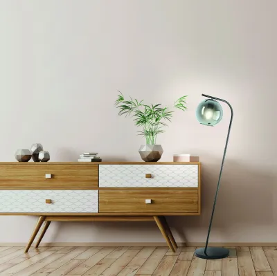 Lampada da terra con struttura in metallo e diffusore in vetro Terriente di Eglo