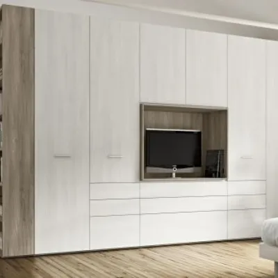 Armadio RD108 Easy con ante battenti in legno di Marka Total Living