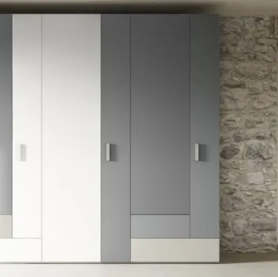 Armadio RD115 Plus con ante battenti di Marka Total Living