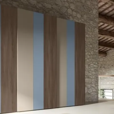 Armadio RD507 Strip con ante scorrevoli di Marka Total Living