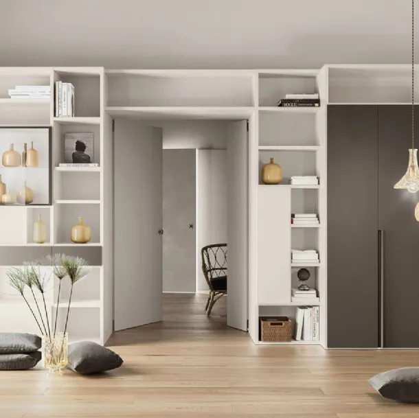 Libreria a muro Composizione M09 in melaminico Perla e laccato opaco Bronzo di Marka Total Living
